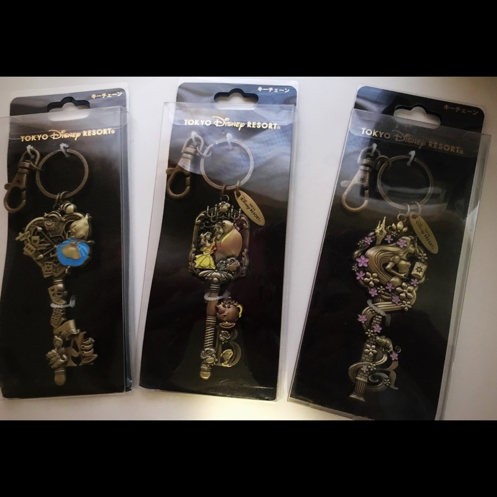 -SOLD- Tokyo Disney Resort LE Keychains